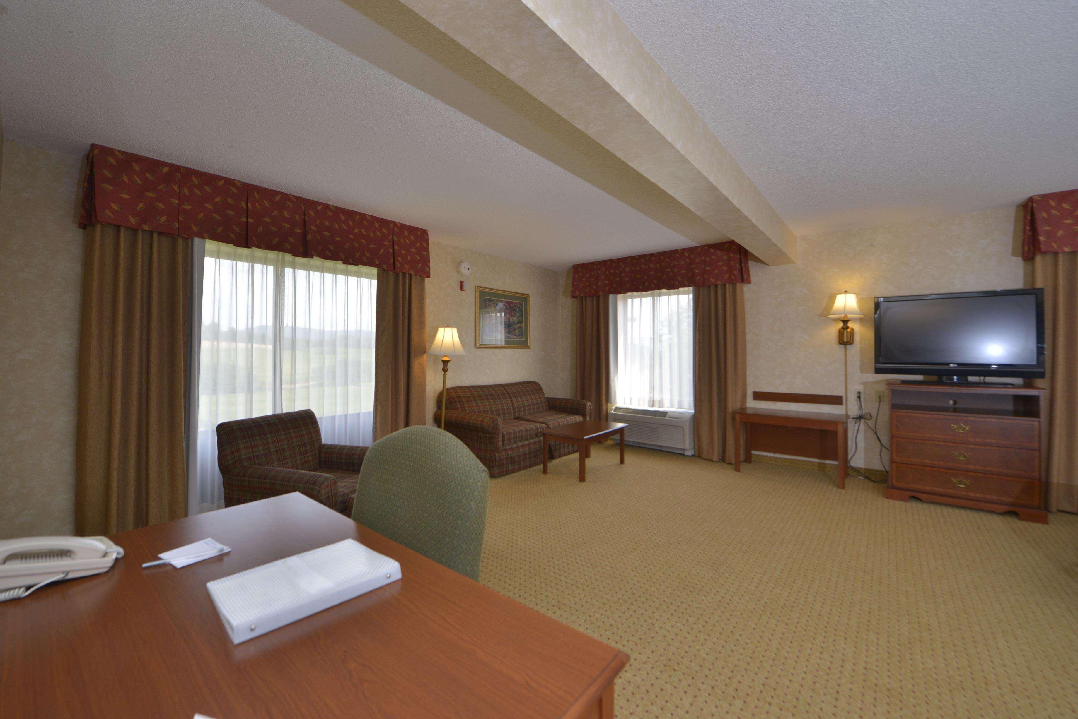 Hampton Inn Wytheville Exterior foto