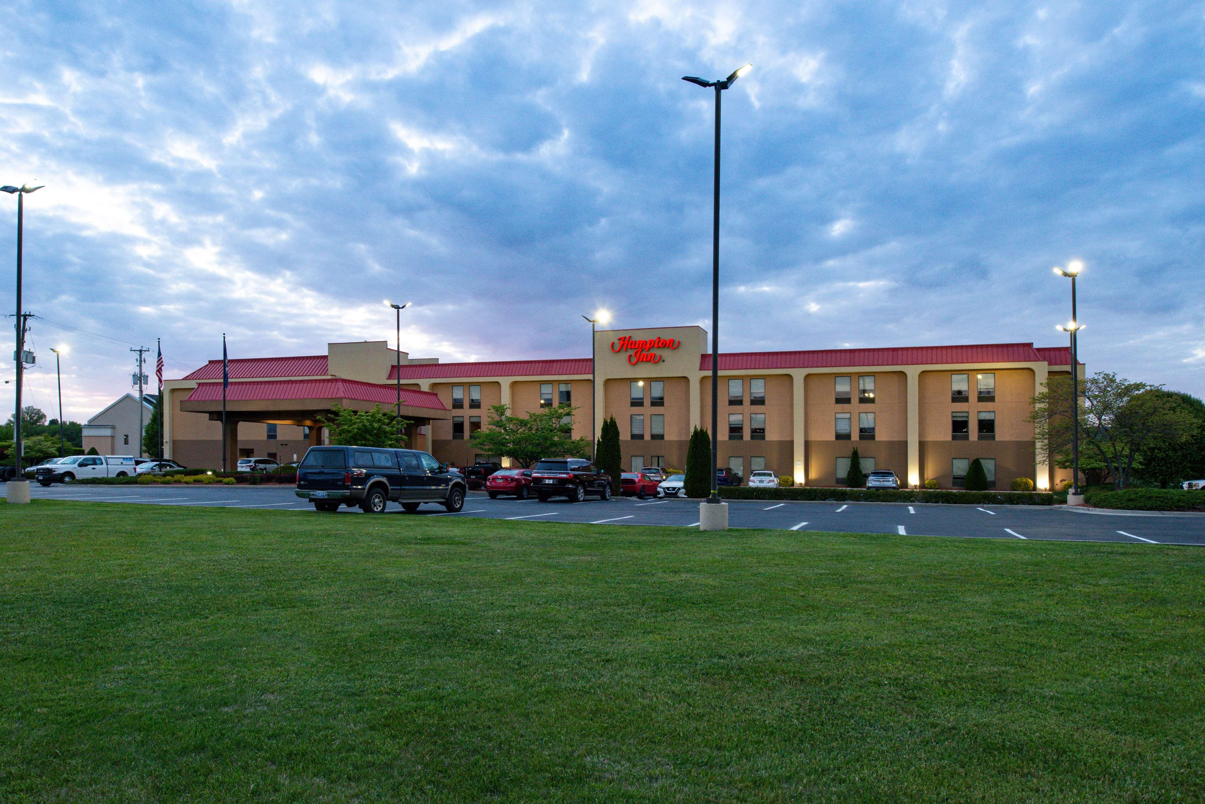 Hampton Inn Wytheville Exterior foto